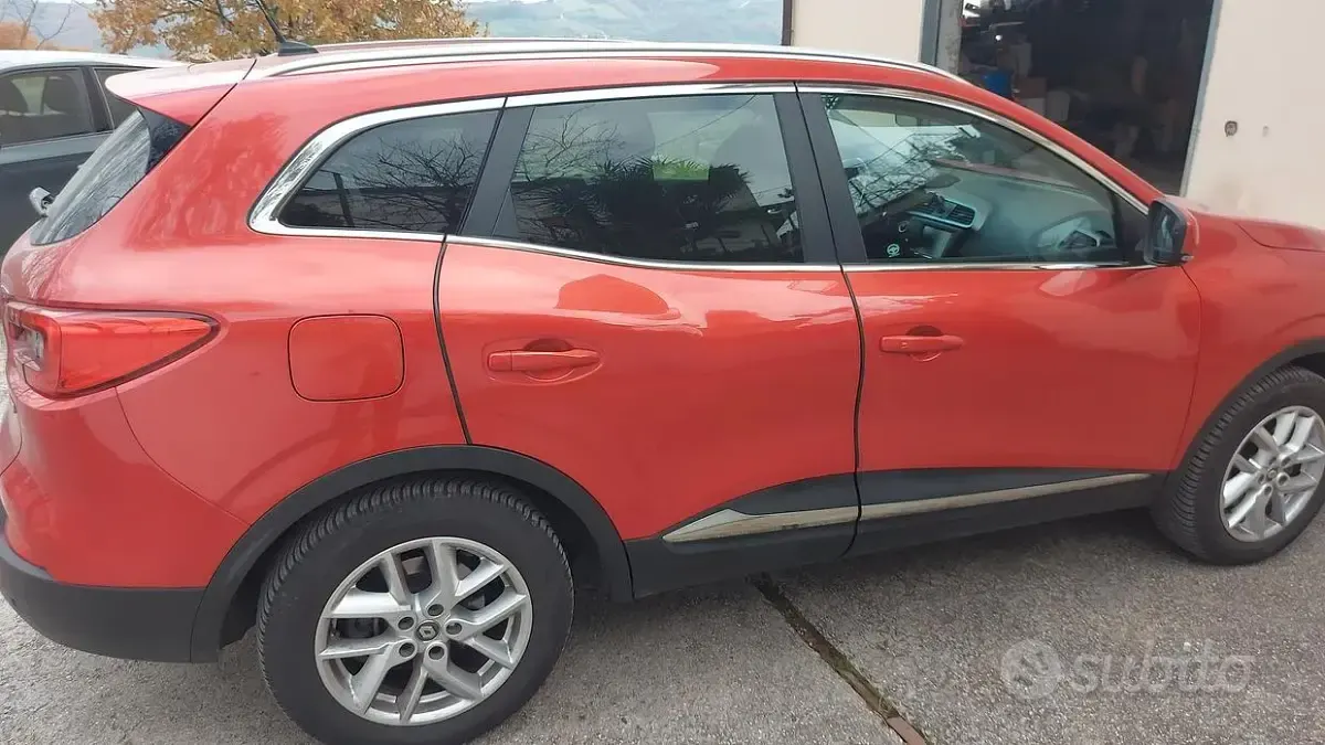 Usata Renault Kadjar 110 CV (80 kW) 2018 Rosso SUV