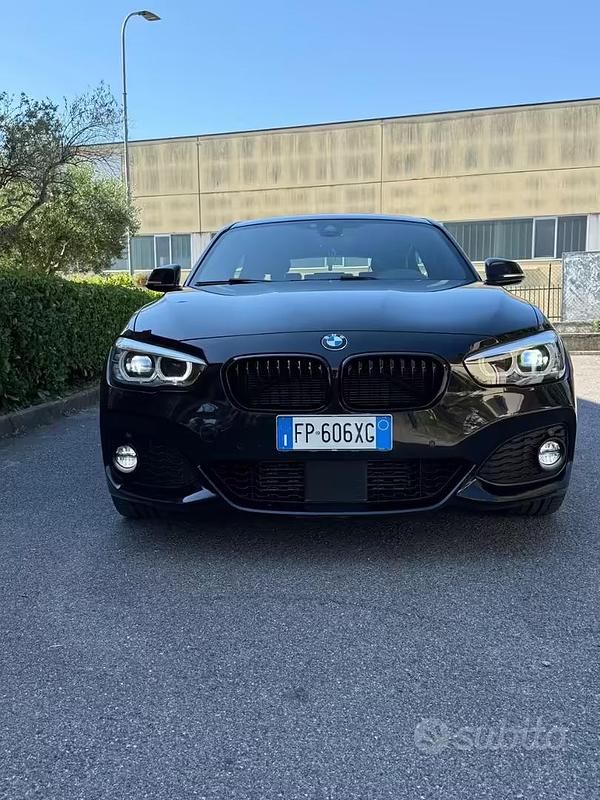 Usata BMW 120 190 CV (139 kW) 2018 Nero Utilitaria