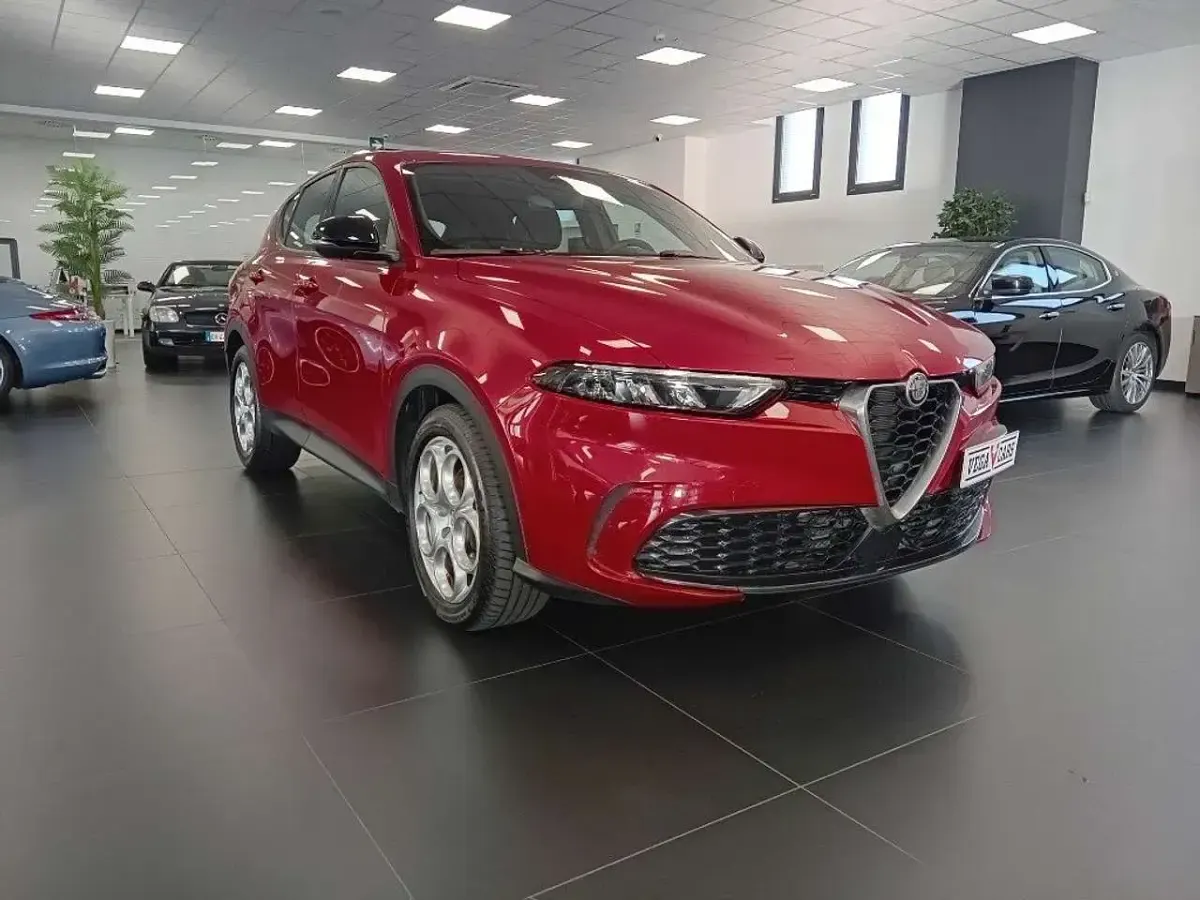 Usata Alfa Romeo Tonale Super 131 CV (96 kW) 2023 Rosso SUV