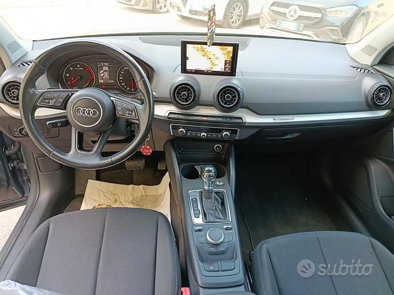 Usata Audi Q2 Advanced 116 CV (85 kW) 2018 Grigio SUV