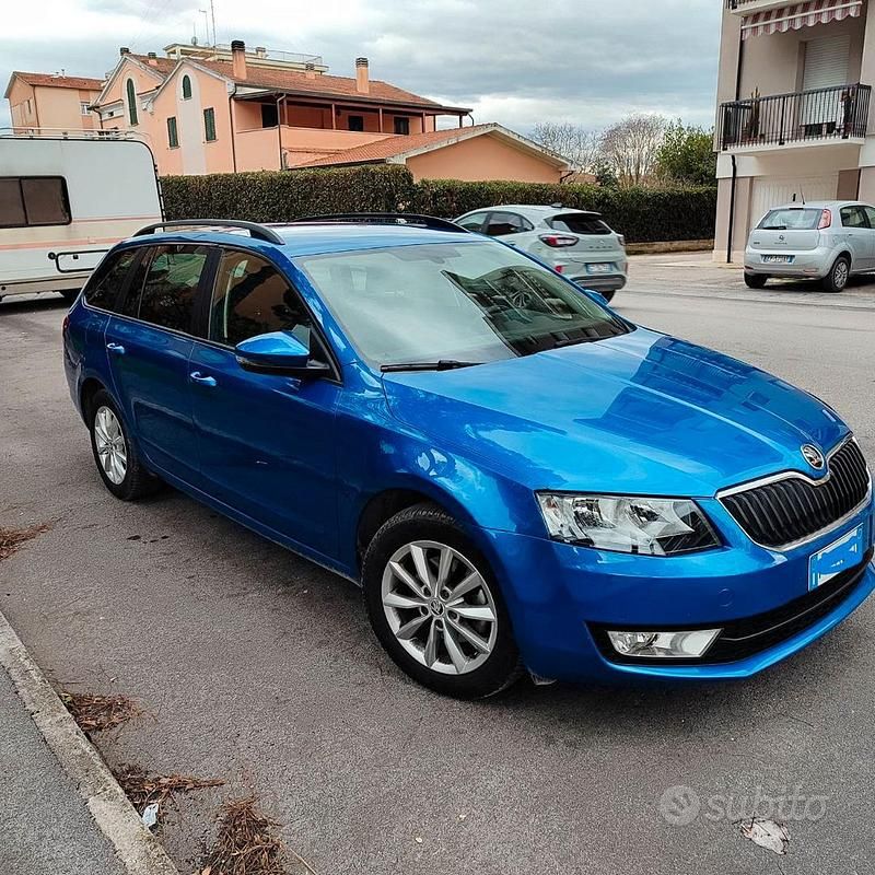 Usata Skoda Octavia G-TEC 110 CV (80 kW) 2016 Blu Station wagon