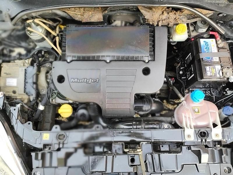 Occasion Fiat Grande Punto 75 ch (55 kW) 2008 Noir Citadine