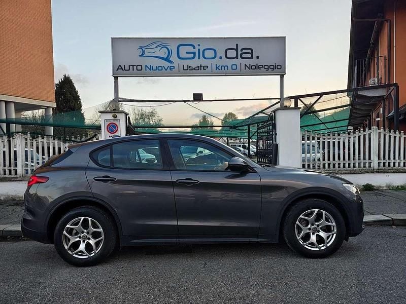 Usata Alfa Romeo Stelvio Business 190 CV (139 kW) 2021 Grigio SUV