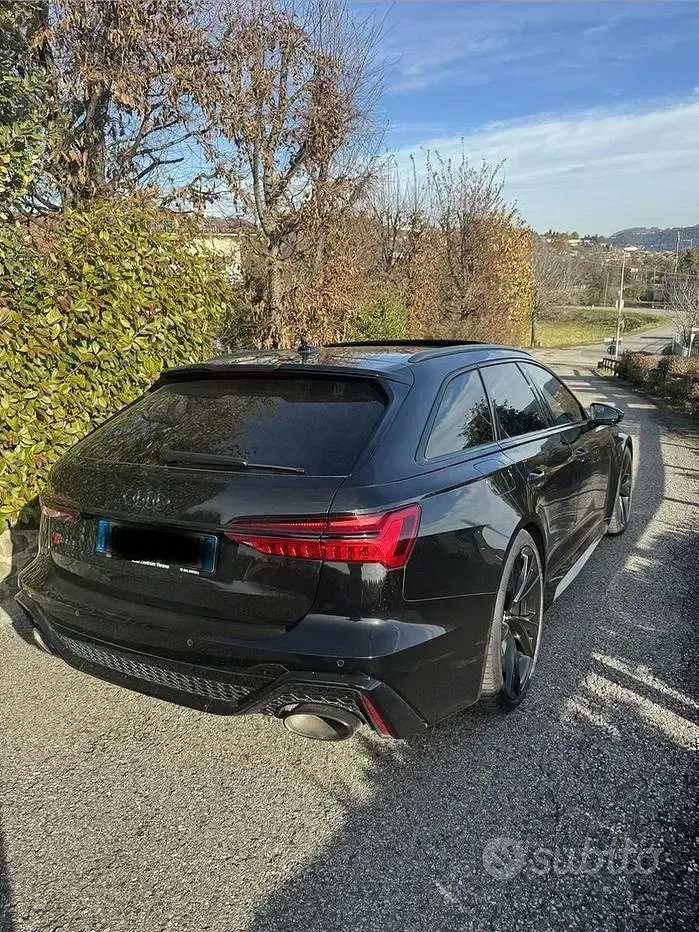 Usata Audi RS6 600 CV (441 kW) 2023 Nero Station wagon