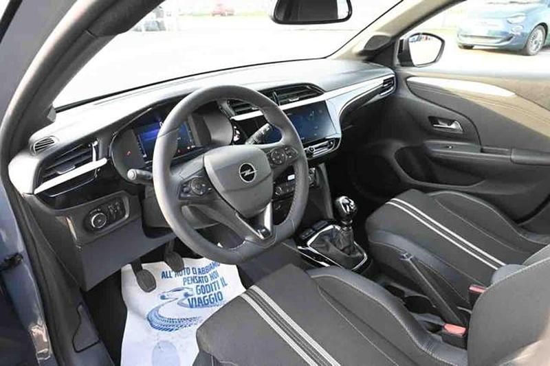 Usata Opel Corsa 100 CV (73 kW) 2025 Grigio Utilitaria