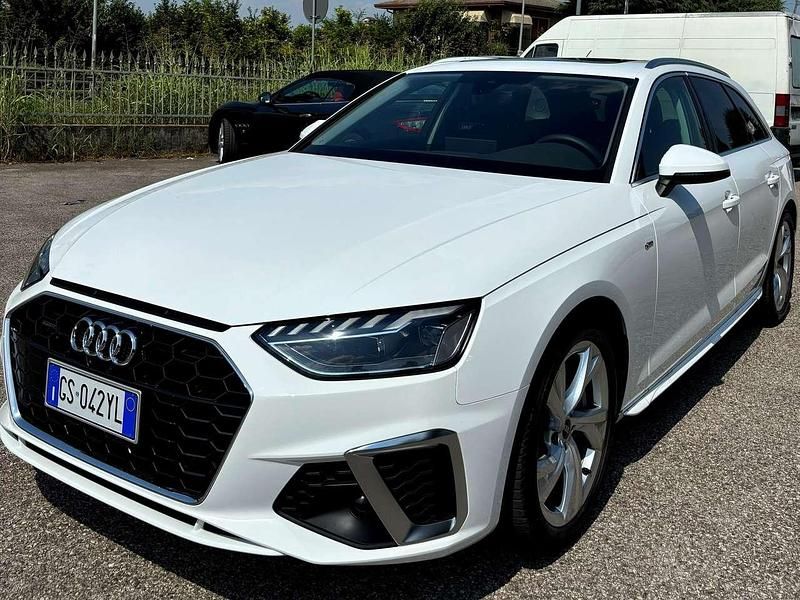 Usata Audi A4 S-Line 204 CV (150 kW) 2024 Bianco Station wagon
