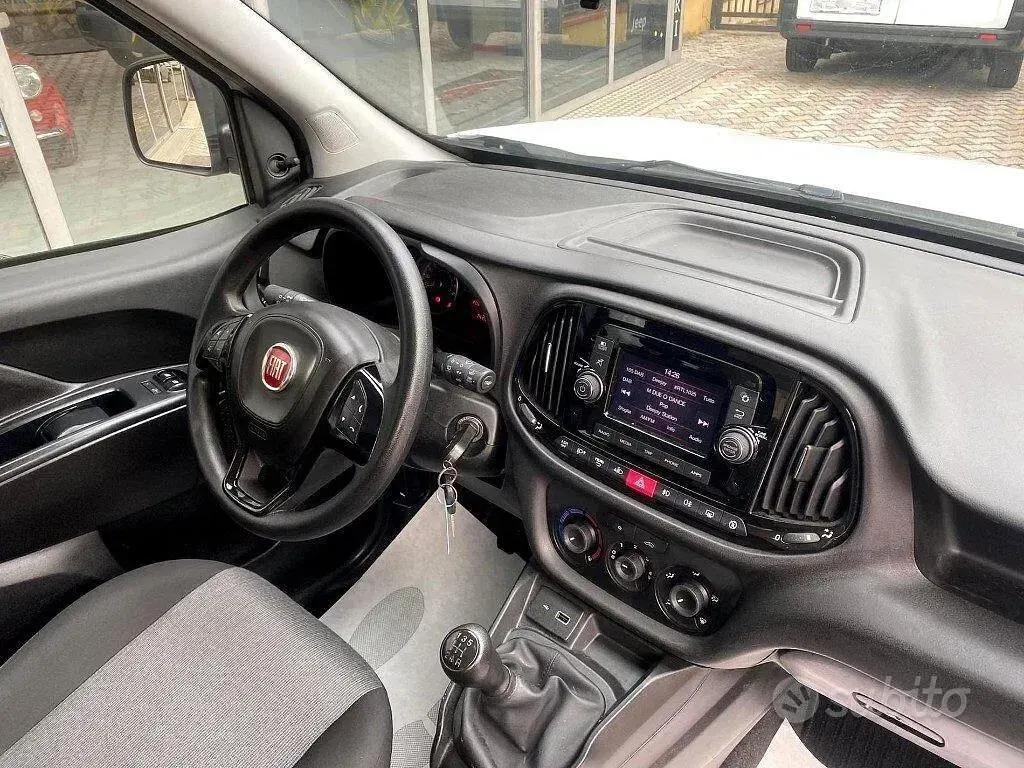 Usata Fiat Doblò 95 CV (69 kW) 2018 Bianco Monovolume