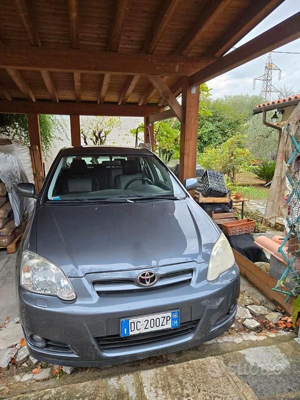 Usata Toyota Corolla Sol 110 CV (80 kW) 2006 Berlina