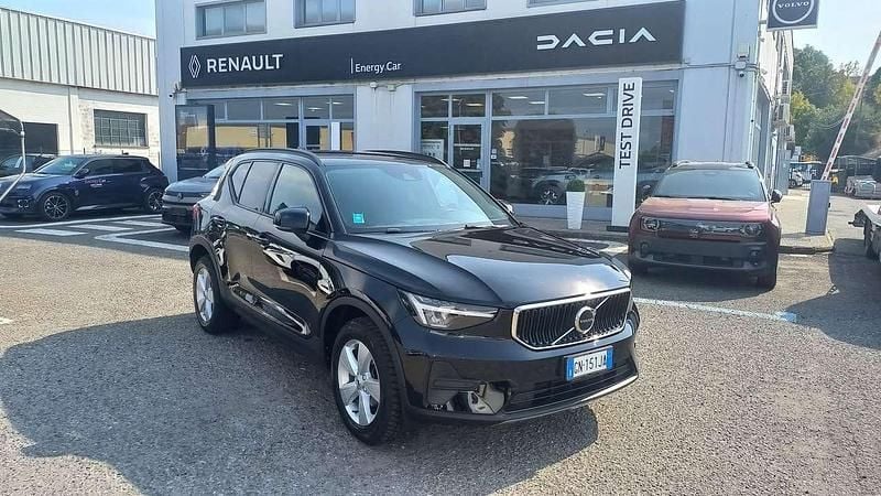 Nero Usata 2023 Volvo XC40 SUV | 27.500 € (Buon prezzo) - Immagine 1/4