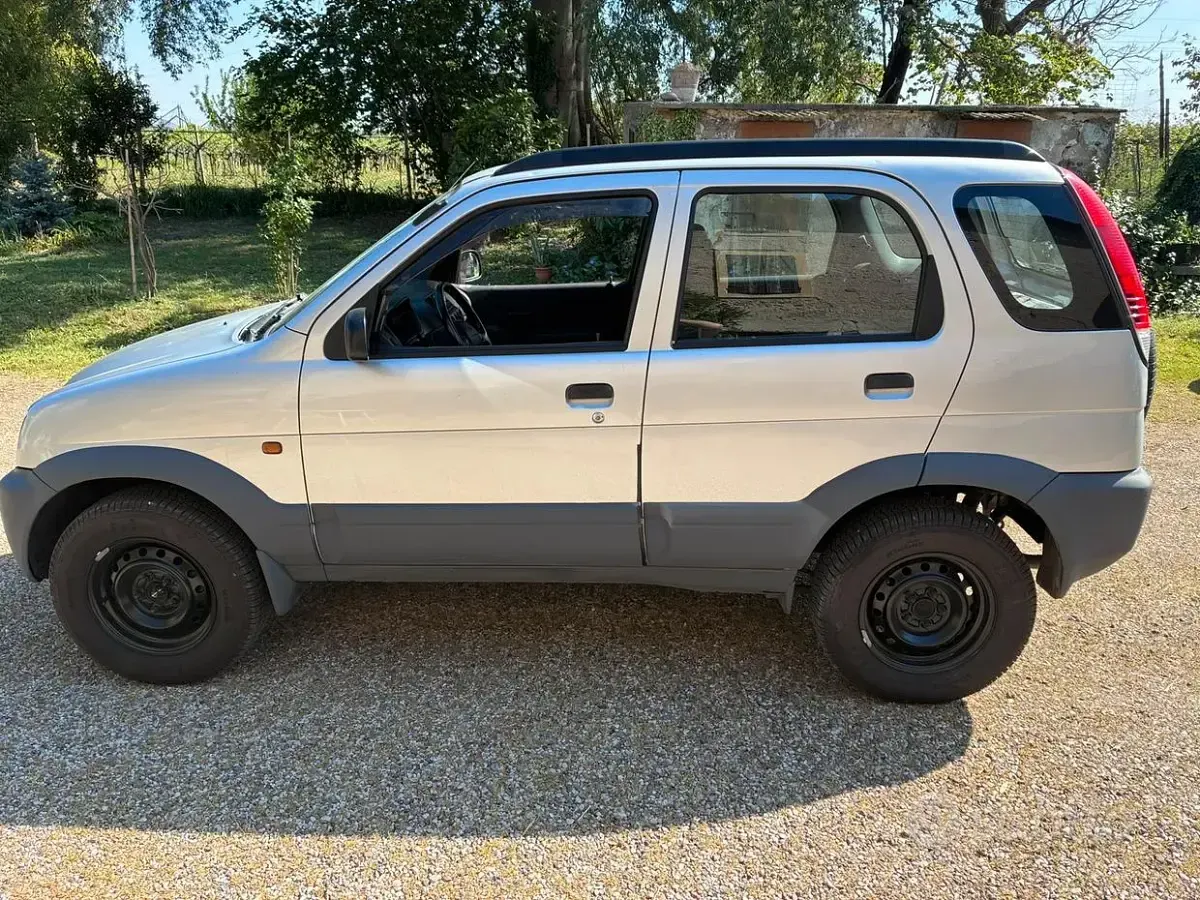 Usata Daihatsu Terios 86 CV (63 kW) 2005 Grigio SUV