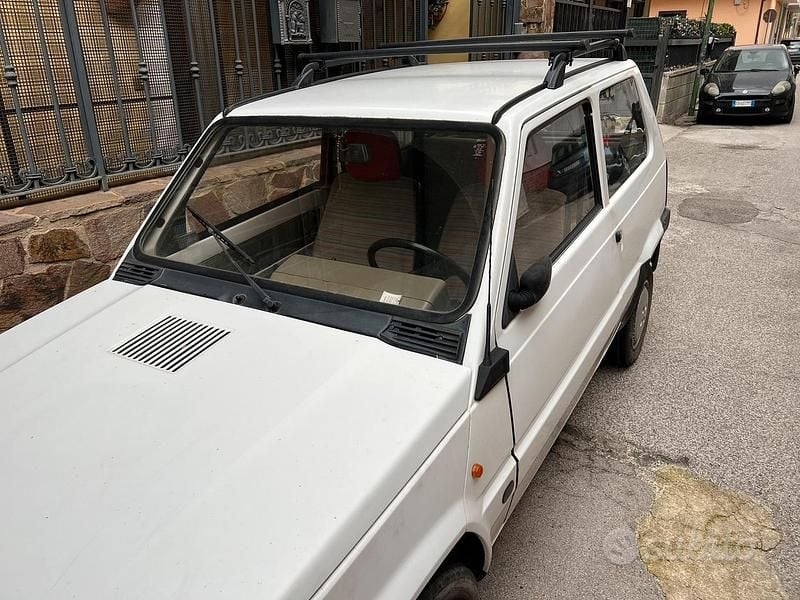 Usata Fiat 750 34 CV (25 kW) 1988 Berlina