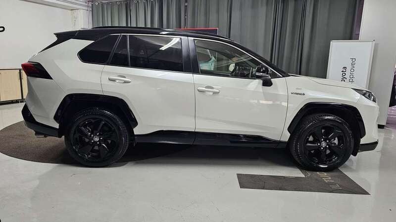 Usata Toyota RAV4 Hybrid Style 222 CV (163 kW) 2021 Bianco SUV