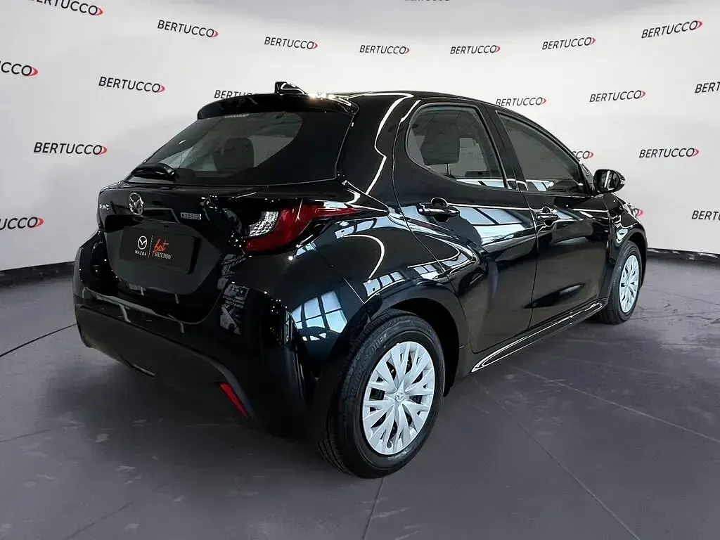Nuova Mazda 2 116 CV (85 kW) 2026 Opera black Utilitaria