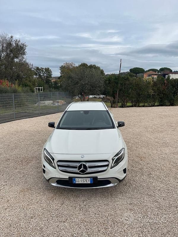 Usata Mercedes GLA220 AMG 170 CV (125 kW) 2014 Bianco SUV