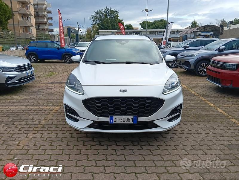 Usata Ford Kuga ST-Line 120 CV (88 kW) 2021 Bianco SUV