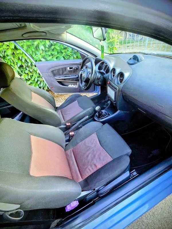 Usata Seat Ibiza Sport 101 CV (74 kW) 2007 Blu/azzurro Utilitaria