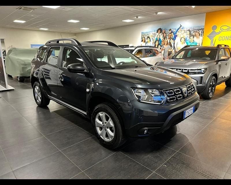 Usata Dacia Duster Comfort 115 CV (84 kW) 2019 Grigio scisto SUV