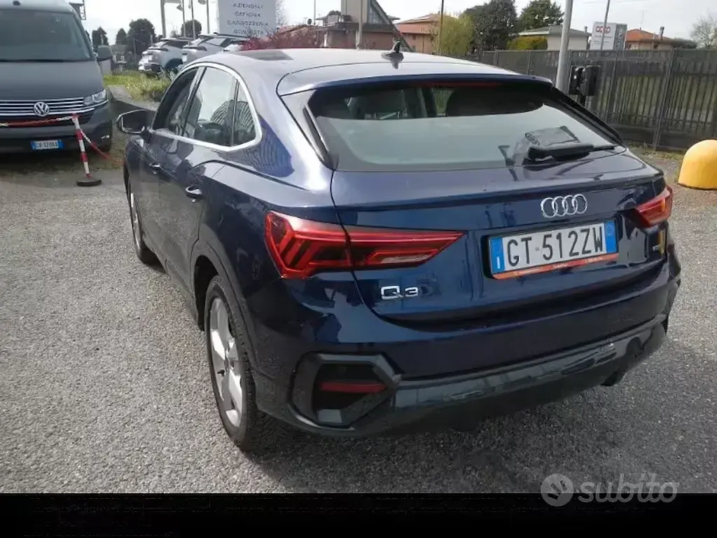 Usata Audi Q3 Sportback Business Plus 150 CV (110 kW) 2024 Blu SUV