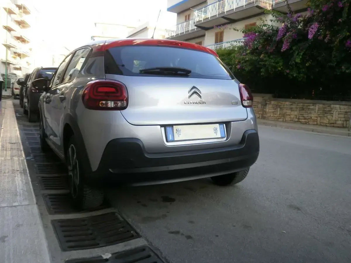 Usata Citroën C3 Feel 102 CV (75 kW) 2019 Grigio medio Utilitaria