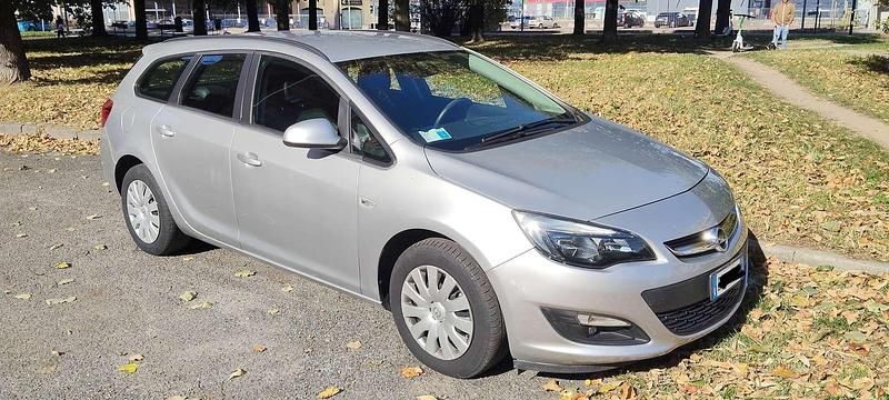 Usata Opel Astra Cosmo 120 CV (88 kW) 2014 Station wagon