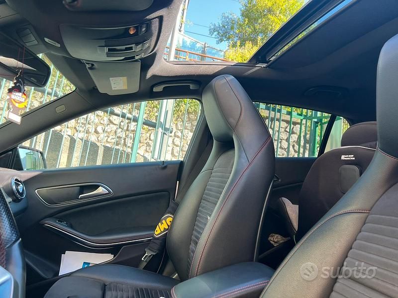 Usata Mercedes CLA220 2018 Grigio Berlina