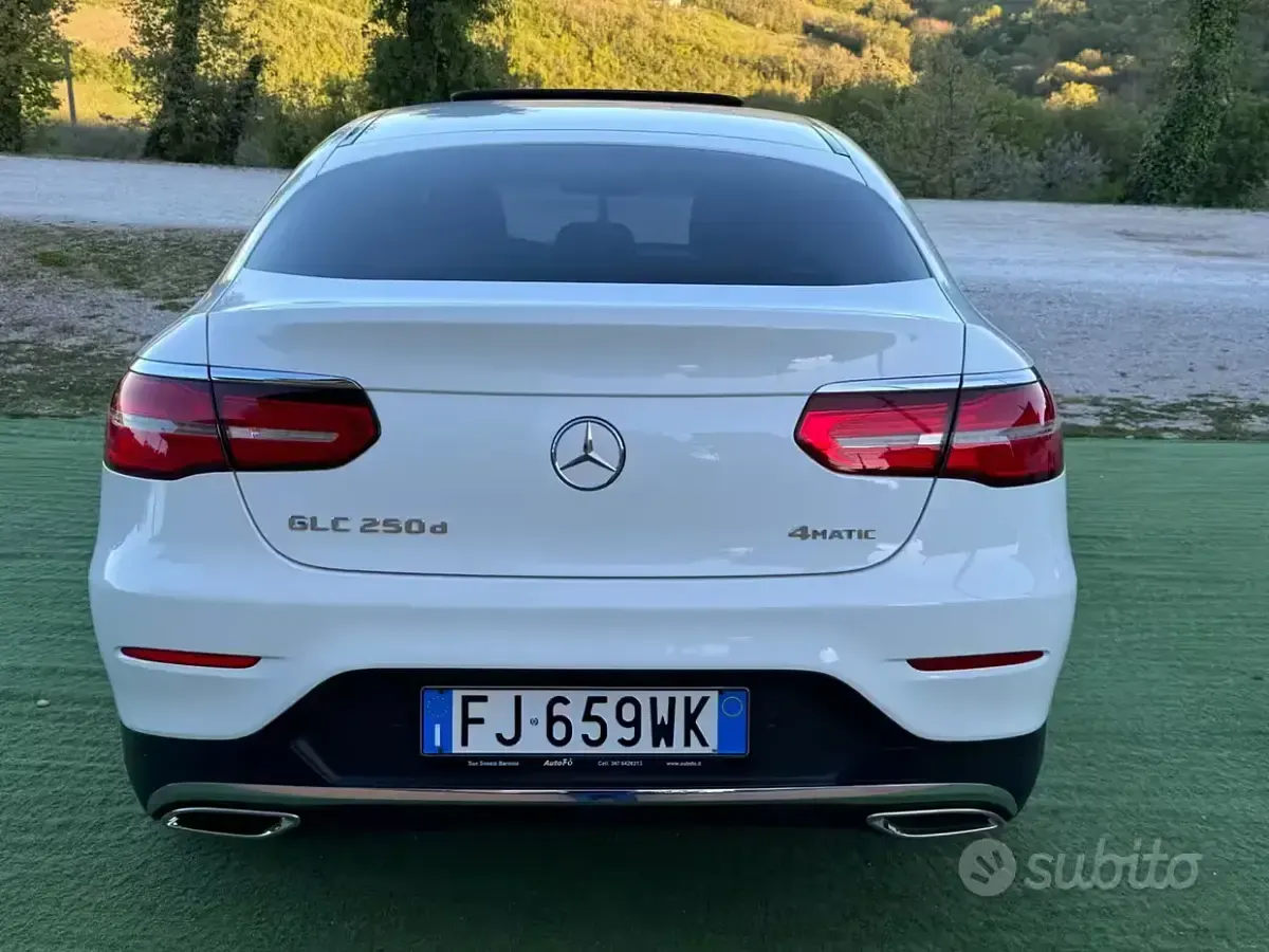 Usata Mercedes GLC250 Premium 204 CV (150 kW) 2016 Bianco Coupé