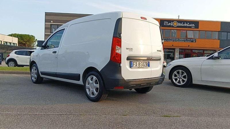 Usata Dacia Dokker 102 CV (75 kW) 2019 Bianco Monovolume