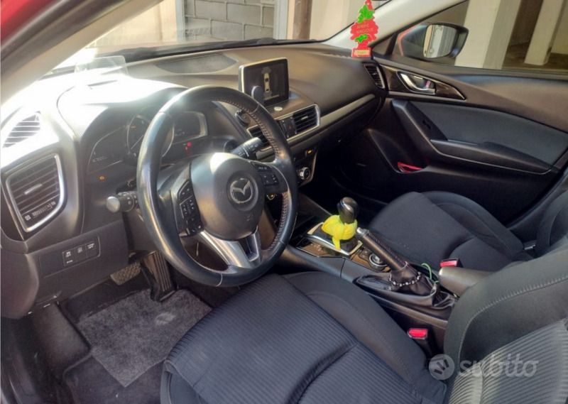 Usata Mazda 3 105 CV (77 kW) 2016 Rosso Berlina