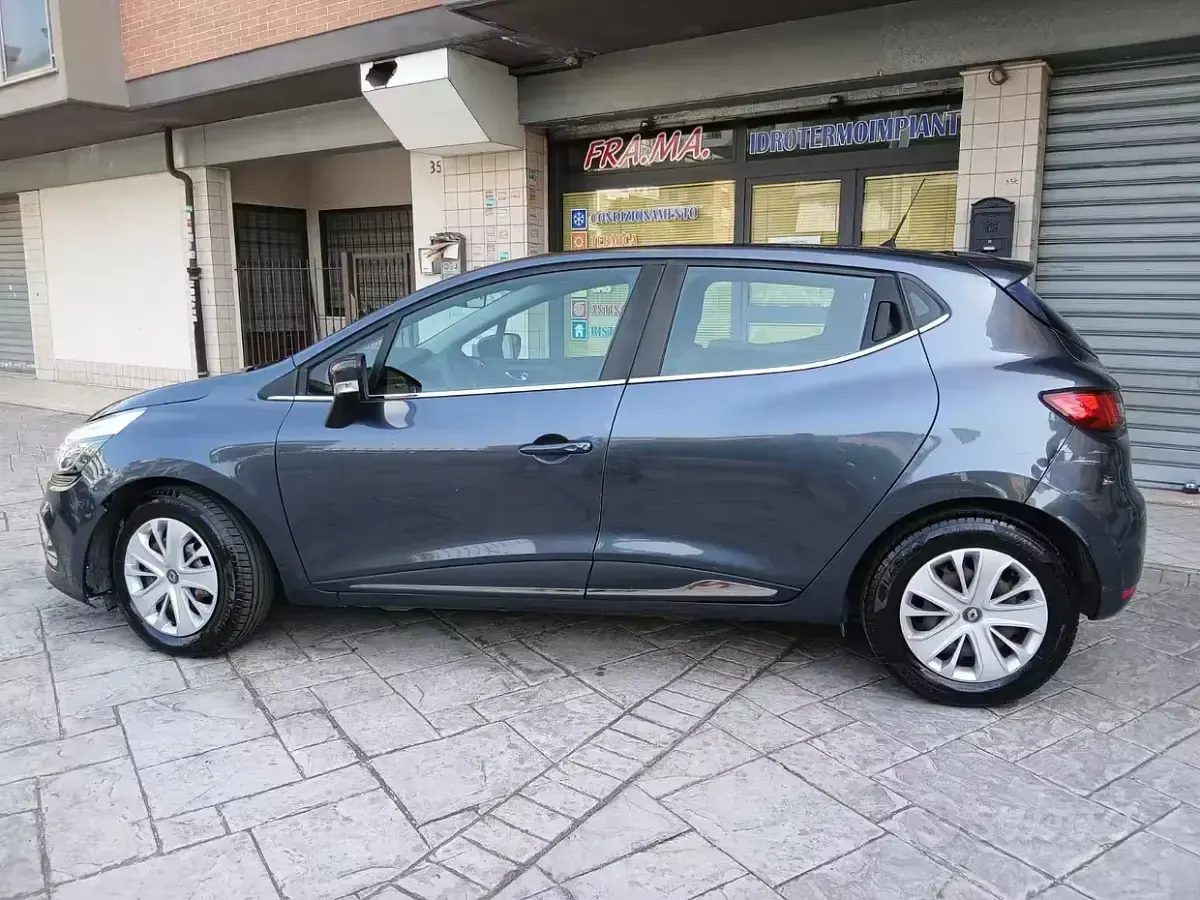 Usata Renault Clio 2018 Nero Berlina