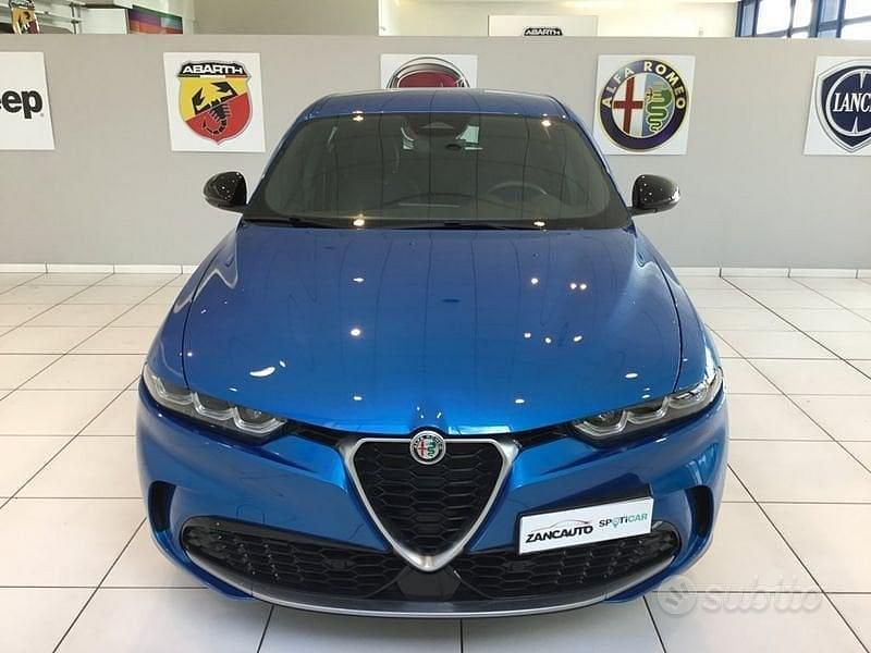 Usata Alfa Romeo Tonale Ti 131 CV (96 kW) 2023 Blu/azzurro SUV