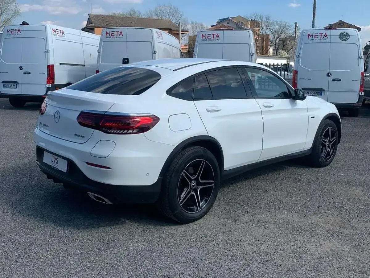 Usata Mercedes GLC300 Premium Plus 194 CV (142 kW) 2021 Bianco SUV