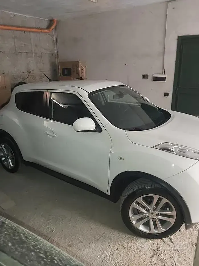 Usata Nissan Juke 110 CV (80 kW) 2011 Bianco SUV