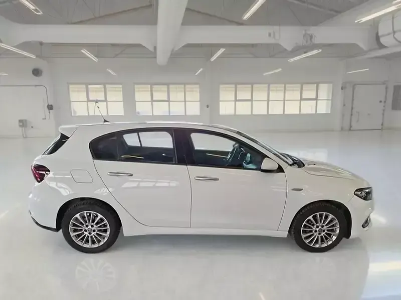 Occasion Fiat Tipo Business 130 ch (95 kW) 2022 Blanc Berline