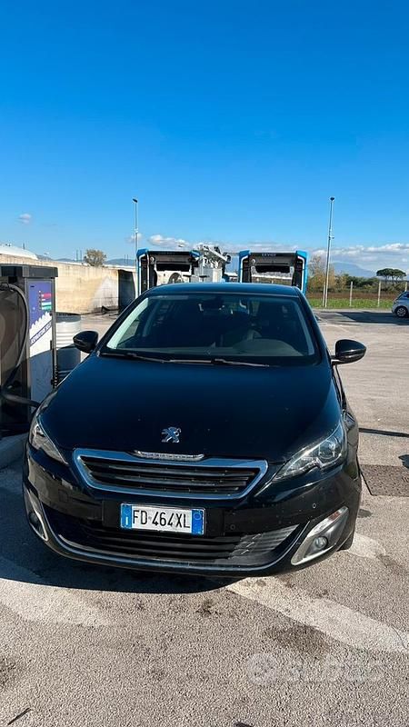 Usata Peugeot 308 Allure 120 CV (88 kW) 2015 Nero Berlina