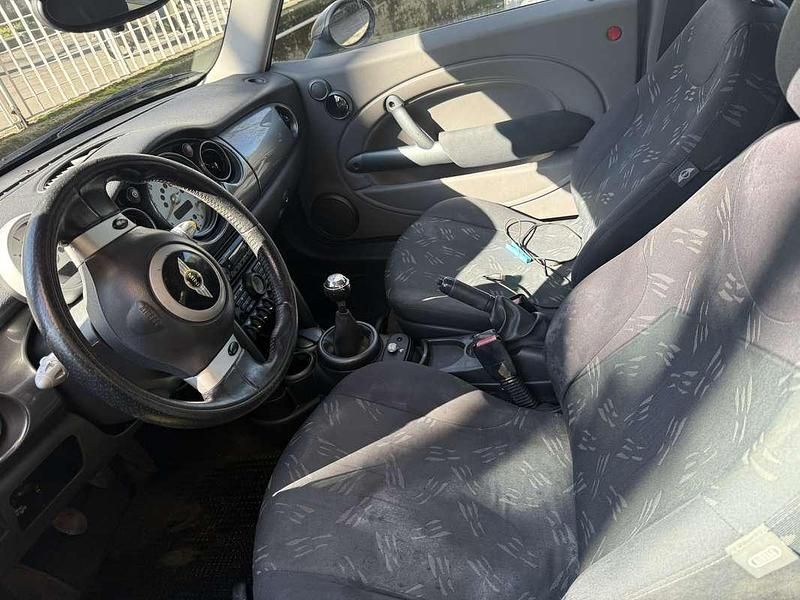 Usata Mini One D 88 CV (64 kW) 2006 Blu/azzurro Utilitaria