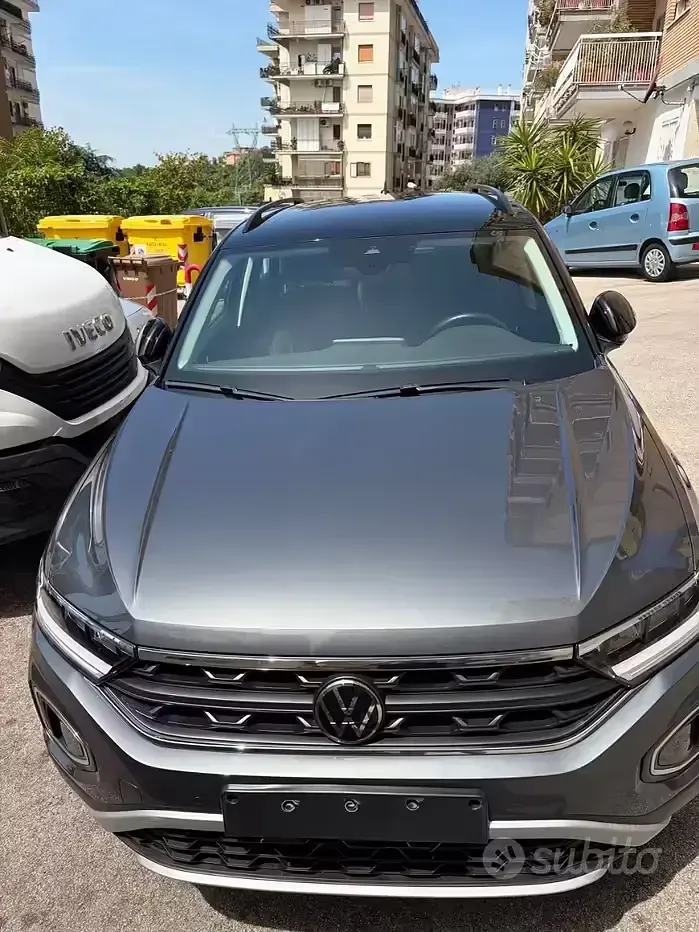 Usata VW T-Roc Life 110 CV (80 kW) 2023 SUV