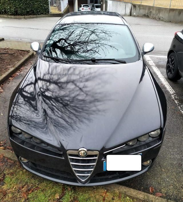 Usata Alfa Romeo 159 Distinctive 135 CV (99 kW) 2011 Nero Station wagon