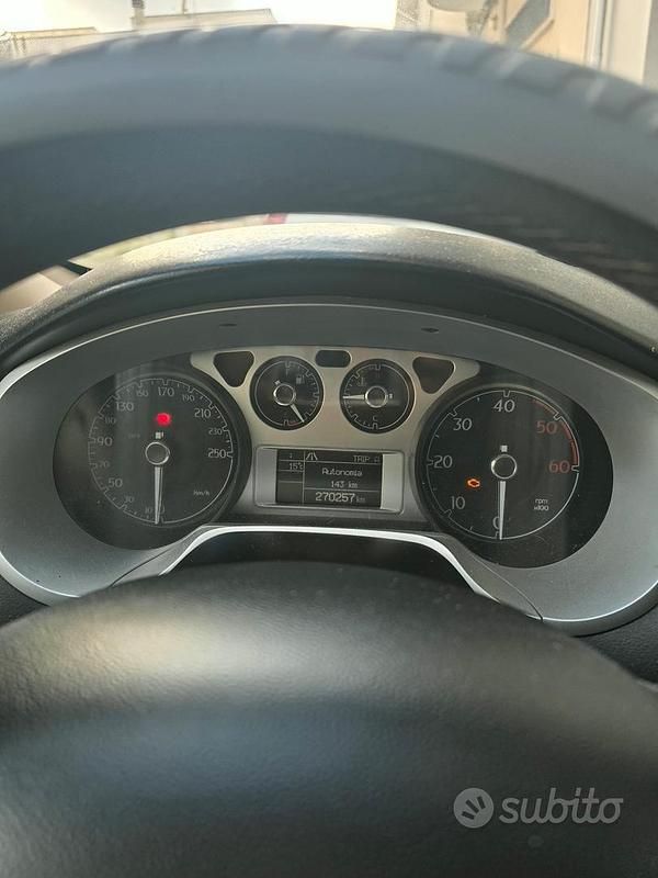 Usata Lancia Delta 102 CV (75 kW) 2011 Utilitaria