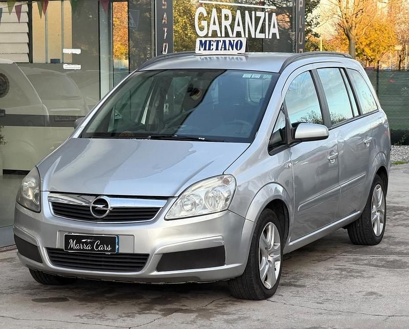 Argento Usata 2007 Opel Zafira Enjoy Monovolume | 2990 € (Ottimo prezzo) - Immagine 1/4