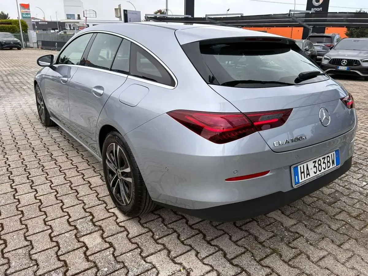 Usata Mercedes CLA180 Shooting Brake Advanced 116 CV (85 kW) 2025 Argento Station wagon