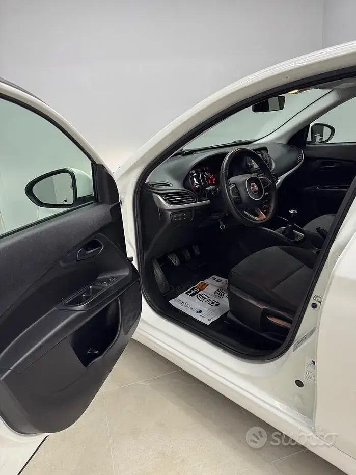 Usata Fiat Tipo Easy 95 CV (69 kW) 2019 Bianco Berlina