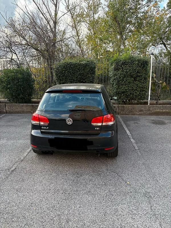 Usata VW Golf VI 122 CV (89 kW) 2011 Nero Utilitaria