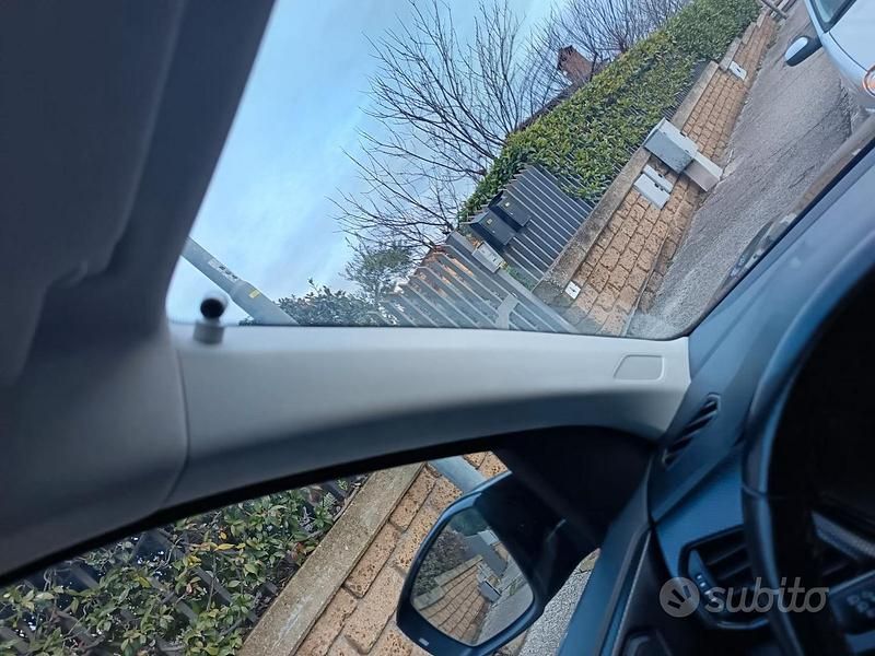 Usata VW T-Cross 95 CV (69 kW) 2020 Nero SUV