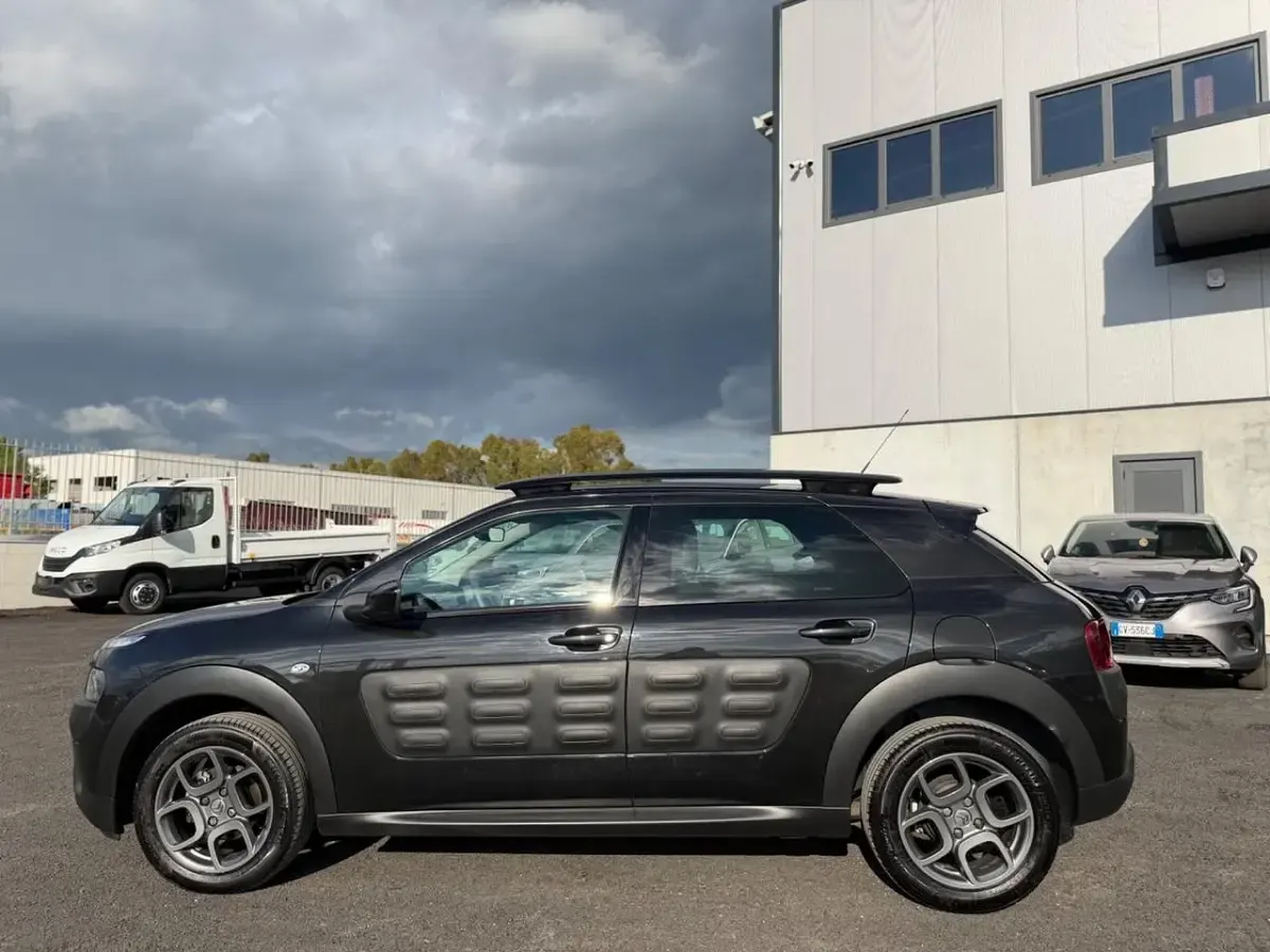 Usata Citroën C4 Feel 99 CV (72 kW) 2017 Nero Berlina