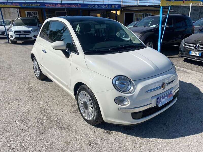 Usata Fiat 500 Lounge 95 CV (69 kW) 2014 Bianco pastello Utilitaria