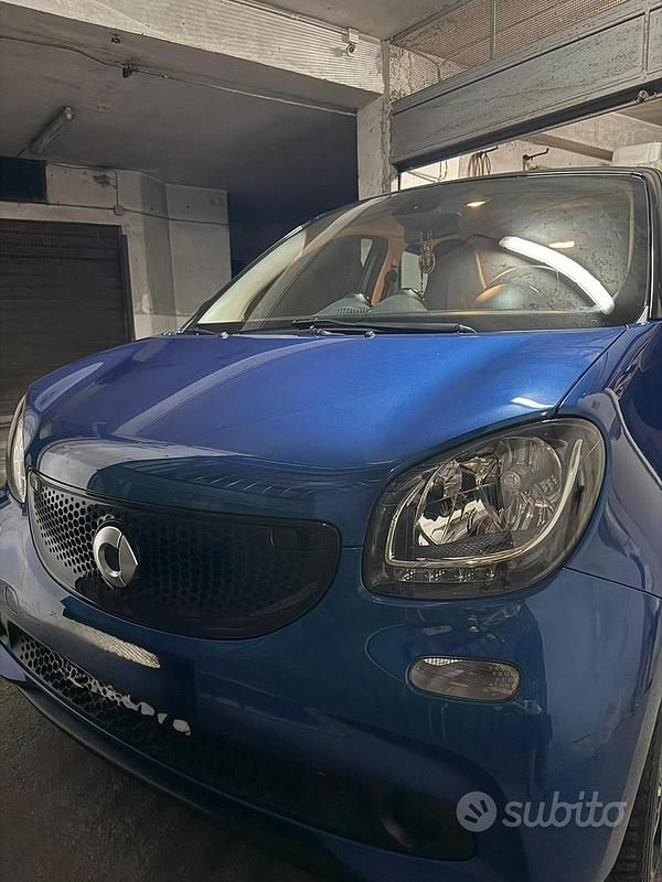 Usata Smart ForFour 71 CV (52 kW) 2016 Blu Utilitaria