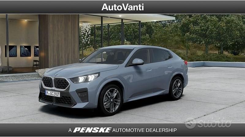 Grigio Nuova 2025 BMW X2 M Sport SUV | 48.280 € (Buon prezzo) - Immagine 1/4