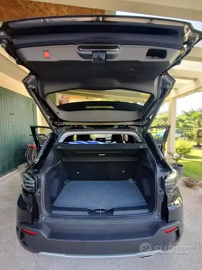 Usata Jeep Avenger 101 CV (74 kW) 2024 Nero SUV