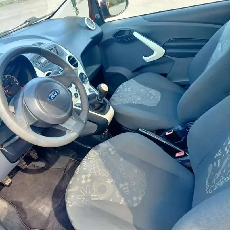 Usata Ford Ka 67 CV (49 kW) 2016 Rosso Berlina