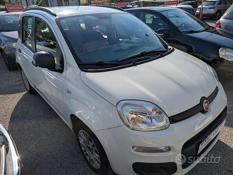 Usata Fiat Panda Easy 69 CV (50 kW) 2014 Bianco Utilitaria